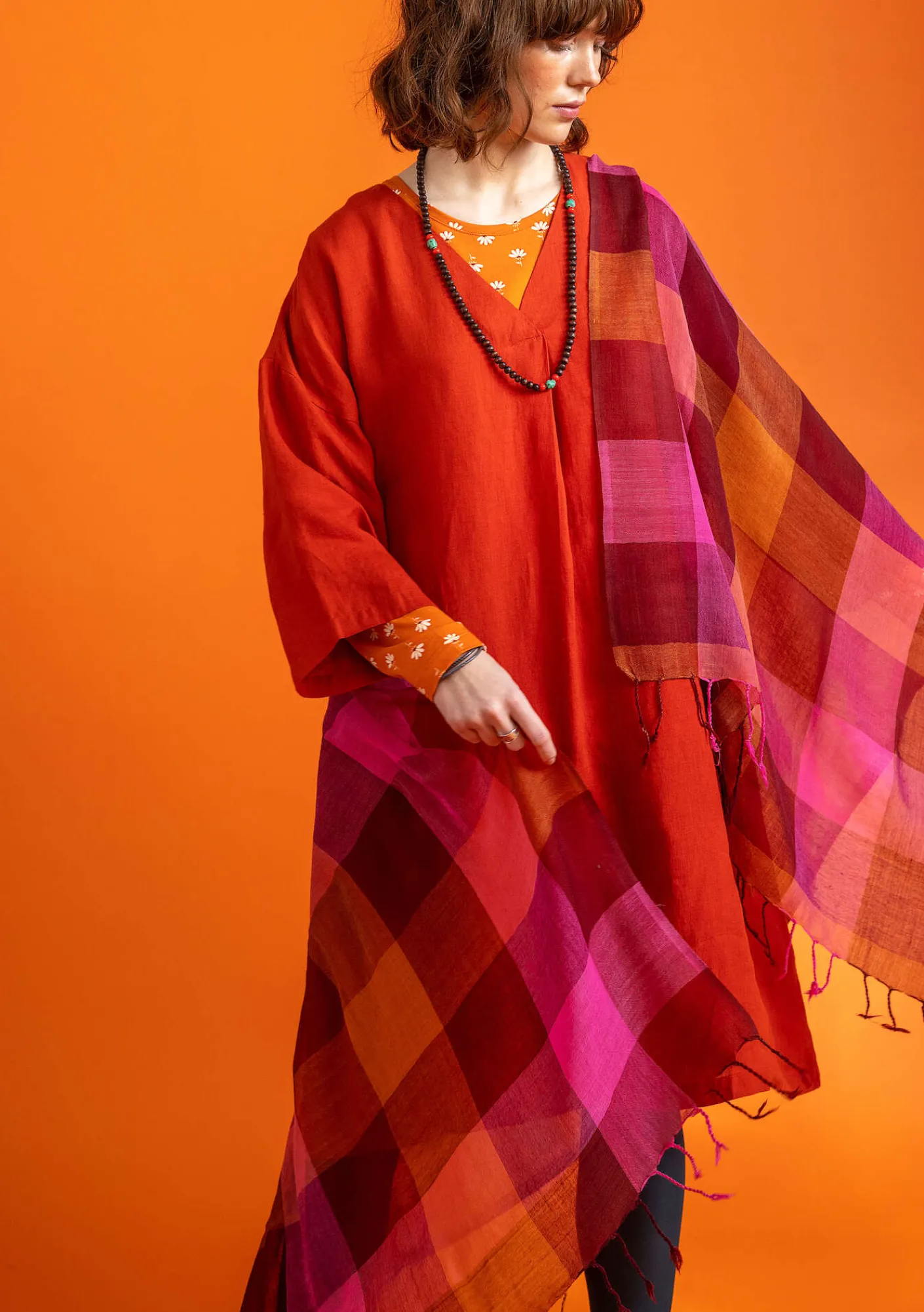 Gudrun Sjödén Garnfärgad sjal "Cleo" i ull Agatröd Online