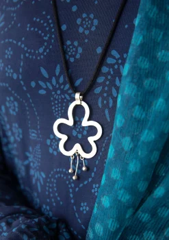 Gudrun Sjödén Halsband "Orchid" i Silver Online