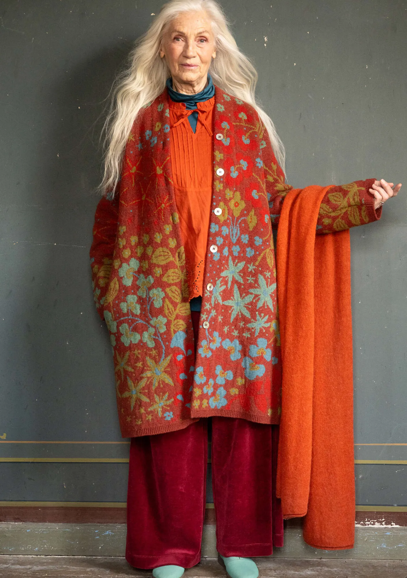 Gudrun Sjödén Kappkofta "Saga" i återvunnen ull Rost/melange Sale