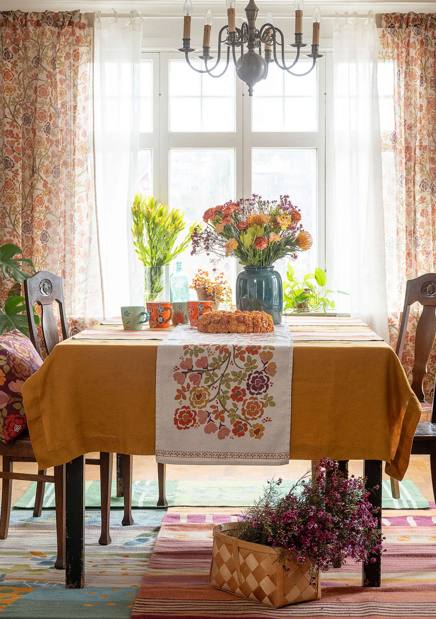 Gudrun Sjödén Löpare "Wild rose" i lin/bomull Henna Clearance