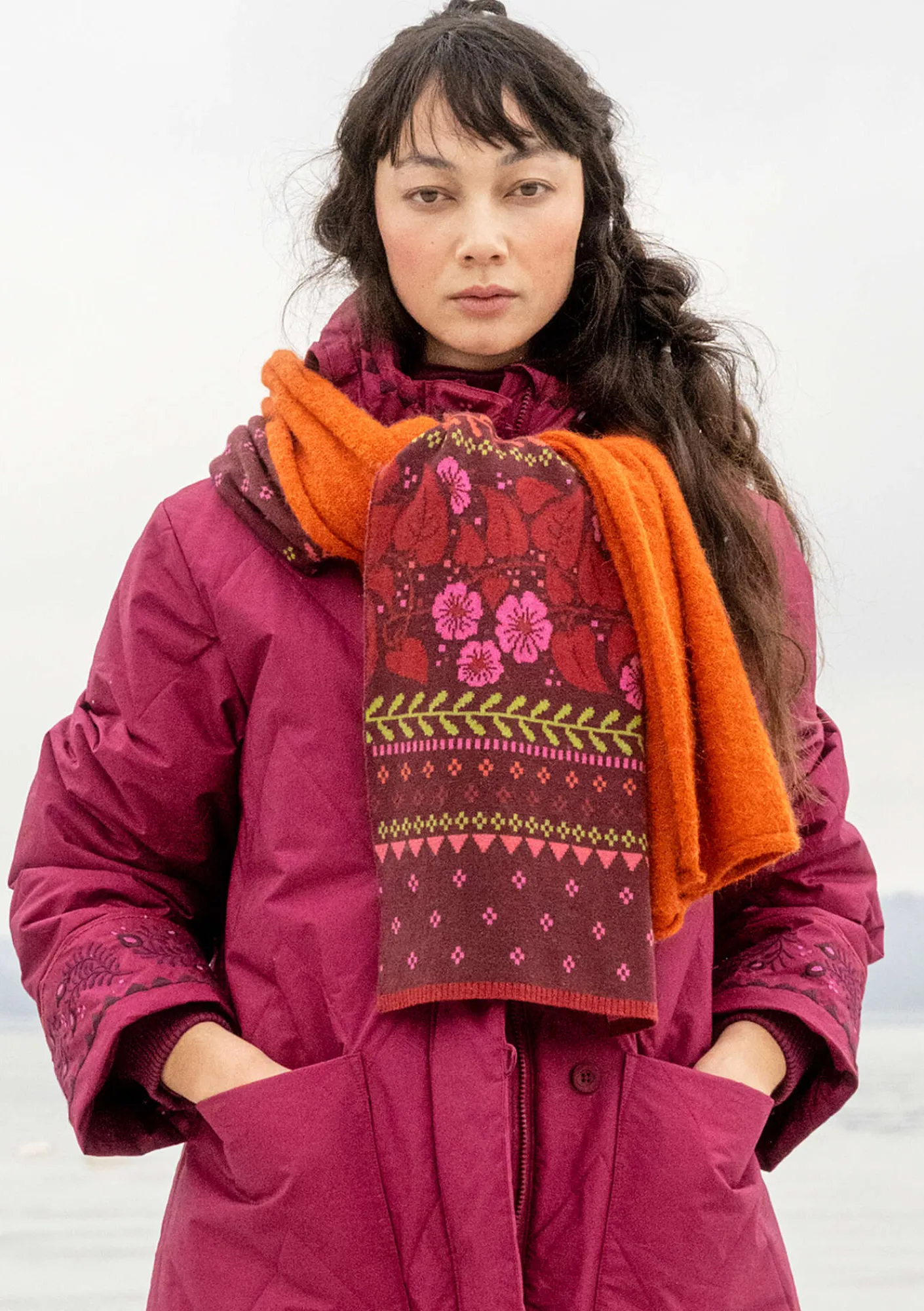 Gudrun Sjödén Stickad halsduk "Borealis" i ekologisk och återvunnen bomull/ull Aubergine New
