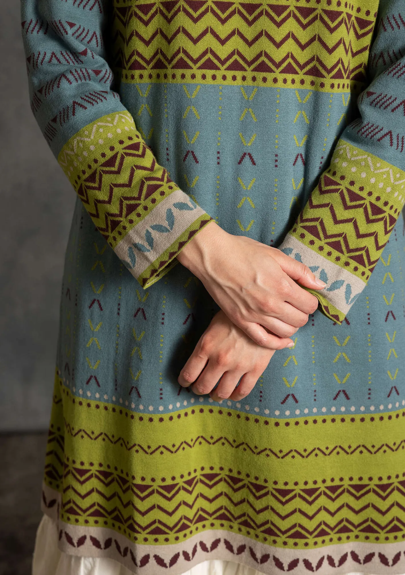 Gudrun Sjödén Stickad klänning "Kajsa" i ekologisk/återvunnen bomull Teatree Fashion
