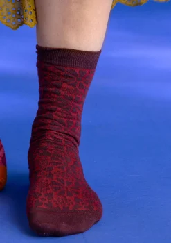 Gudrun Sjödén Strumpa "Freja" i ekologisk bomull Aubergine Fashion