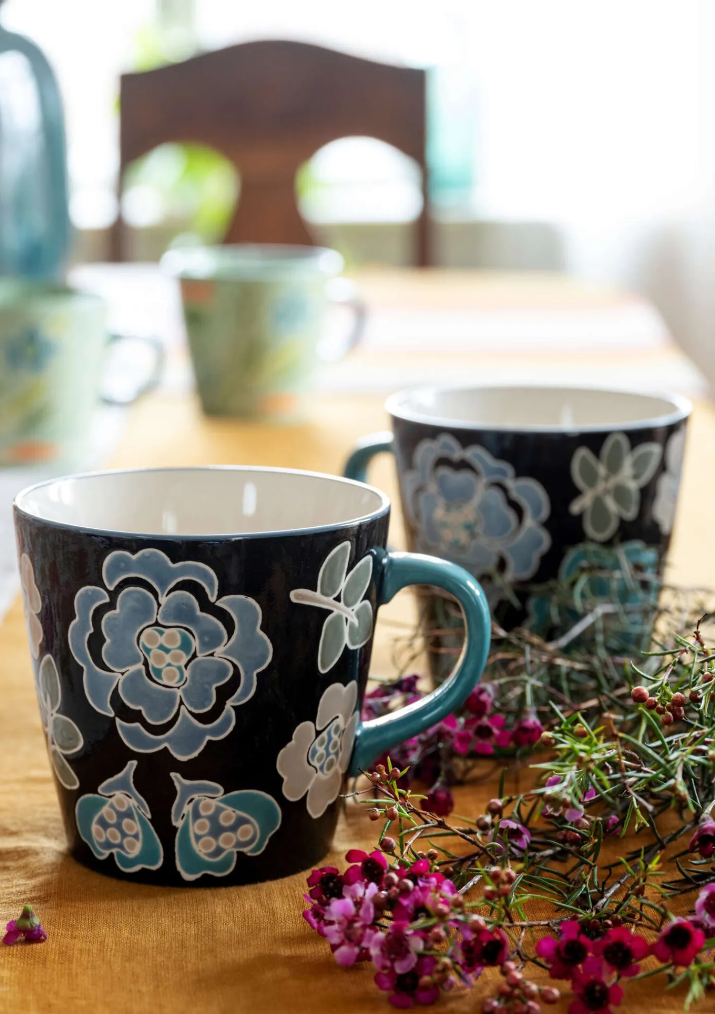 Gudrun Sjödén Temugg "Wild rose" i keramik Mörkaskgrå Hot
