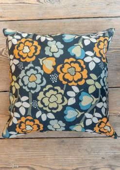 Gudrun Sjödén Tryckt kuddfodral "Wild rose" i lin/bomull Mörkaskgrå Outlet