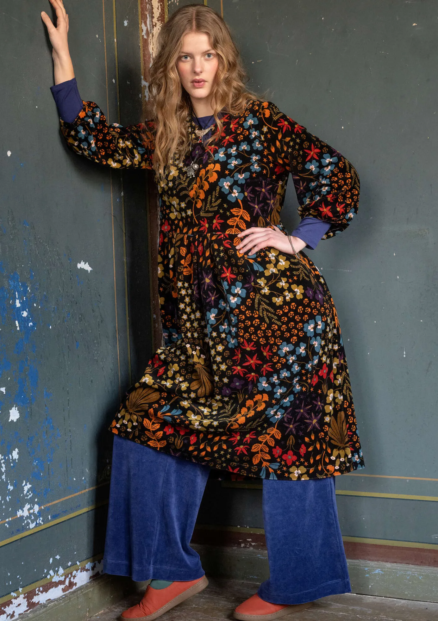 Gudrun Sjödén Velourklänning "Katla" i ekologisk bomull/återvunnen polyester Svart New