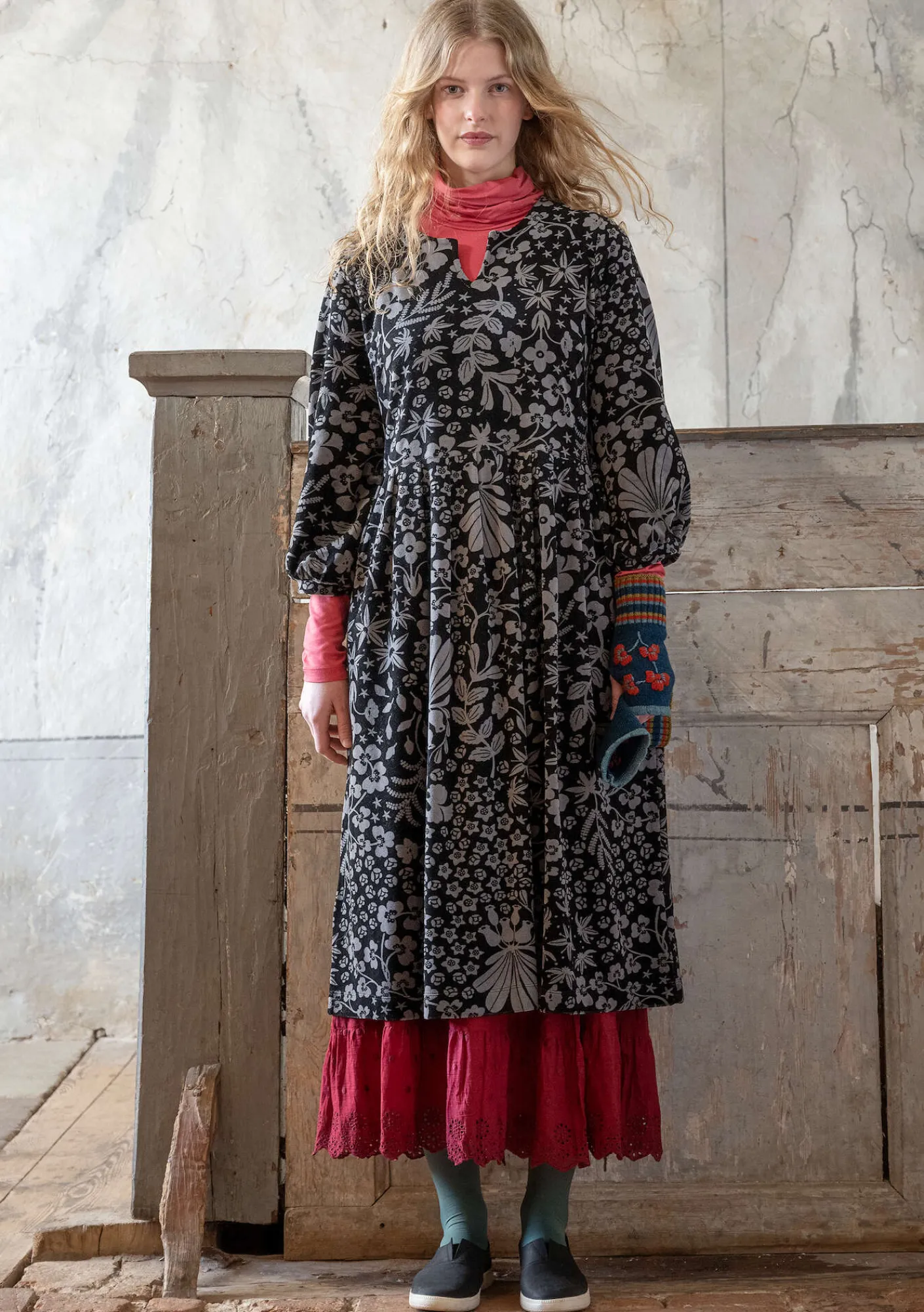 Gudrun Sjödén Velourklänning "Katla" i ekologisk bomull/återvunnen polyester Grafit Best