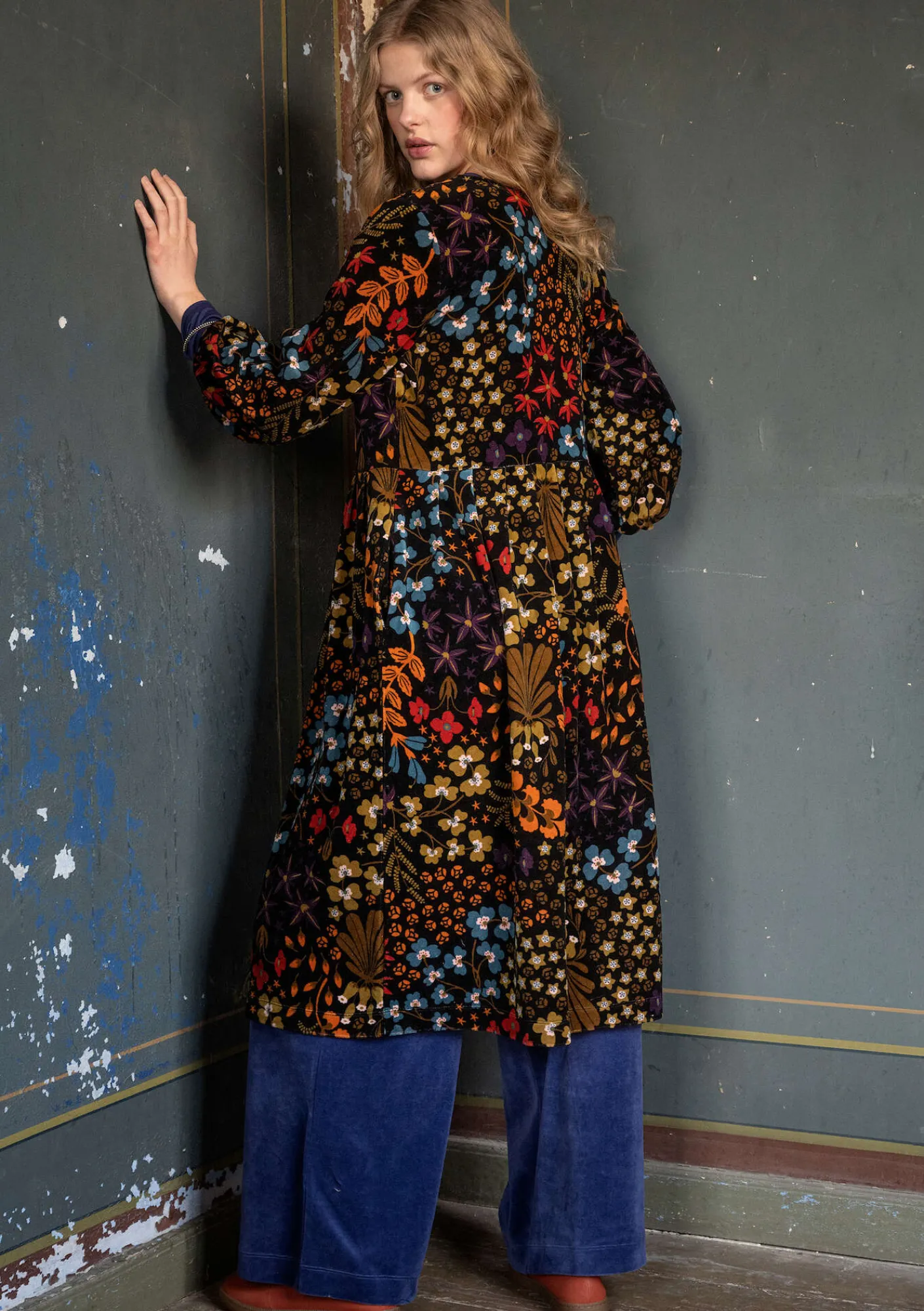 Gudrun Sjödén Velourklänning "Katla" i ekologisk bomull/återvunnen polyester Svart New