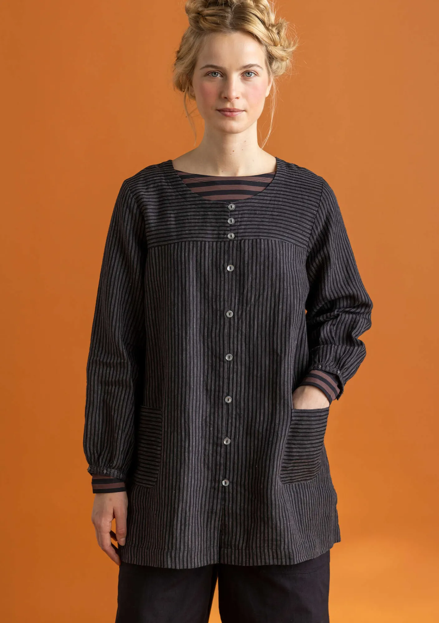 Gudrun Sjödén Vävd artistblus ”Asta” i lin Svart/randig Online